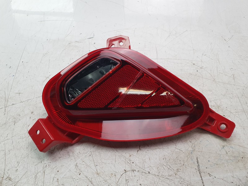 Recambio de piloto trasero derecho paragolpes para kia xceed 1.0 t-gdi 74 kw (100 cv) referencia OEM IAM 92406J7300  