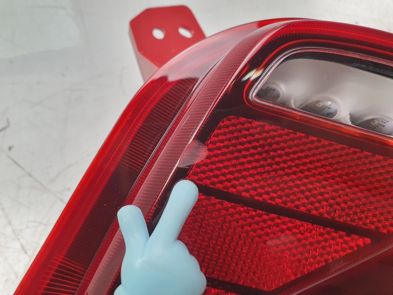 Recambio de piloto trasero izquierdo paragolpes para kia xceed 1.0 t-gdi 74 kw (100 cv) referencia OEM IAM 92405J7300  