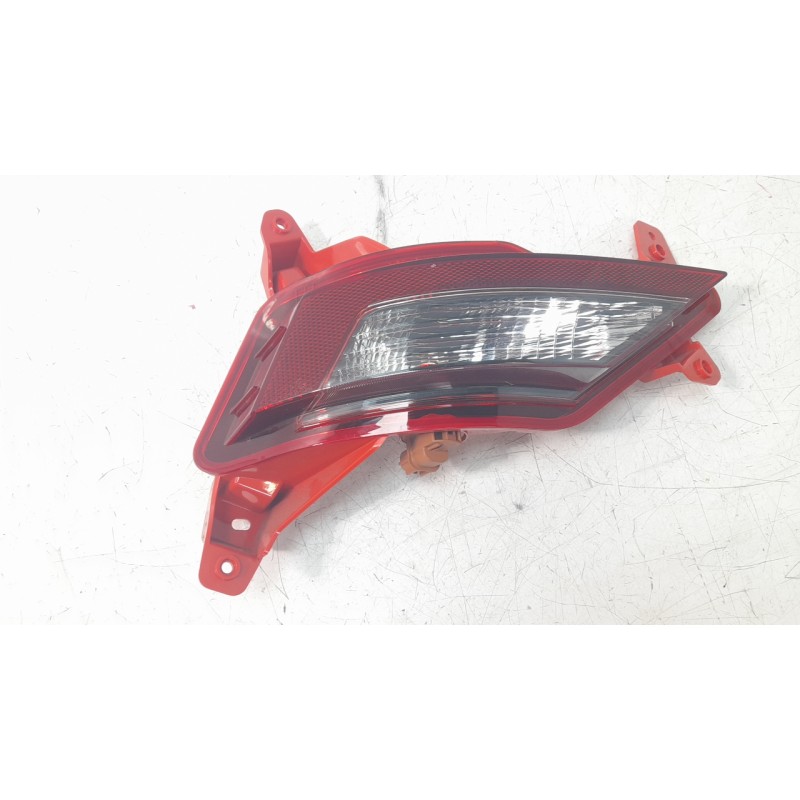 Recambio de piloto trasero izquierdo paragolpes para hyundai bayon 1.2 mpi 79 cv maxx (2024) referencia OEM IAM 92405Q0700  