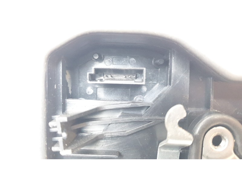 Recambio de cerradura puerta delantera derecha para bmw 1 (f20) 118 d referencia OEM IAM 18800018126  