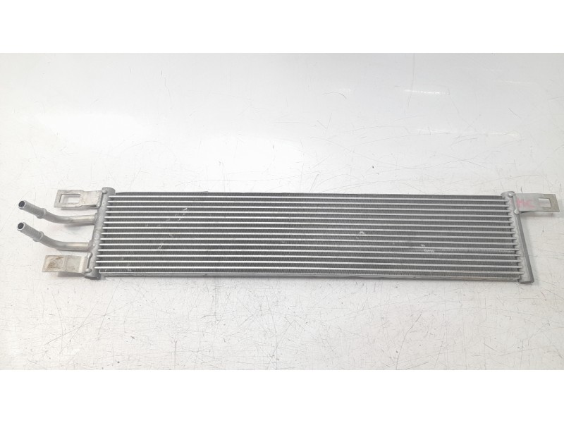 Recambio de radiador aceite para ford kuga titanium referencia OEM IAM LX617A095  