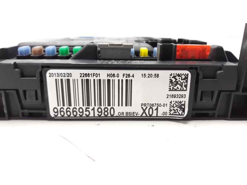 Recambio de caja reles / fusibles para citroen ds3 graphic art referencia OEM IAM 9666951980  