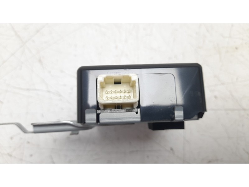 Recambio de modulo electronico para toyota prius+ advance referencia OEM IAM 897B047120  