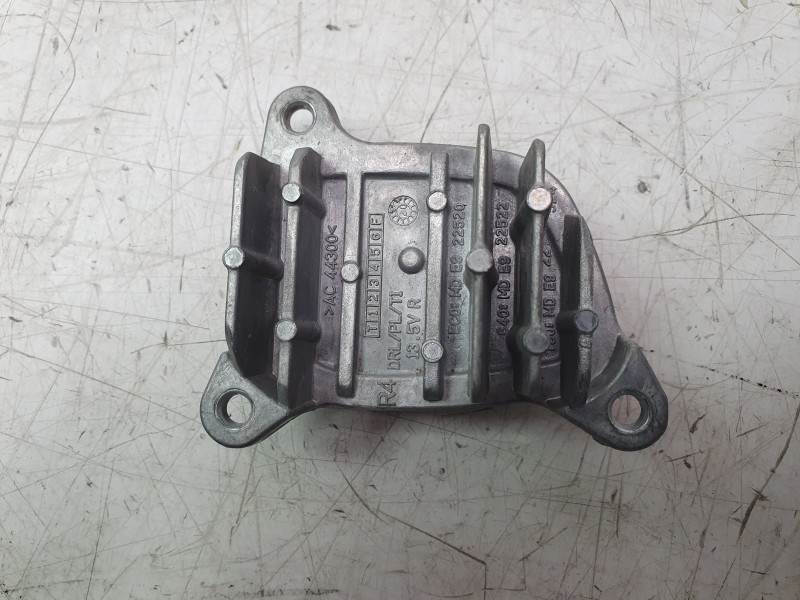 Recambio de centralita faros xenon para volkswagen golf viii (cd1, da1) 2.0 tdi referencia OEM IAM 5H0998478C 90167235B 