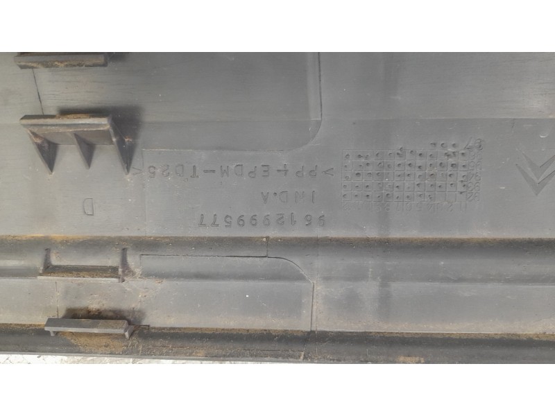 Recambio de moldura para citroën c15 furgoneta/monovolumen (vd_) 1.8 d referencia OEM IAM 9612999577  