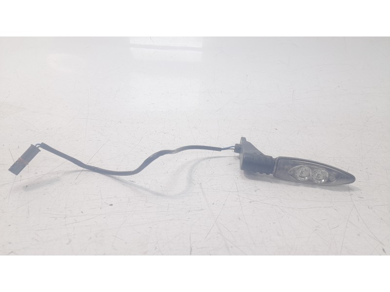 Recambio de piloto trasero izquierdo para bmw f ( - 800cc) f 700 gs (k70) referencia OEM IAM 63138534352  