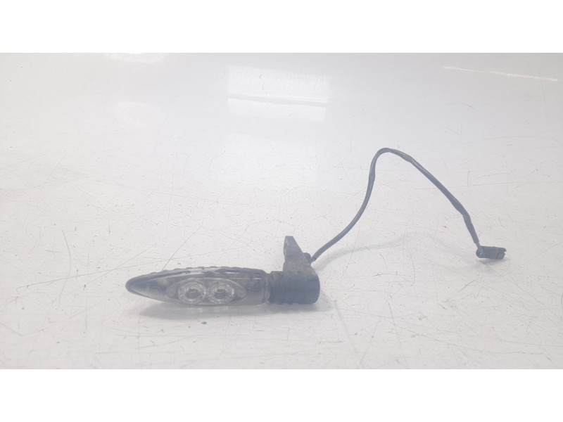 Recambio de piloto trasero derecho para bmw f ( - 800cc) f 700 gs (k70) referencia OEM IAM 63138534353  