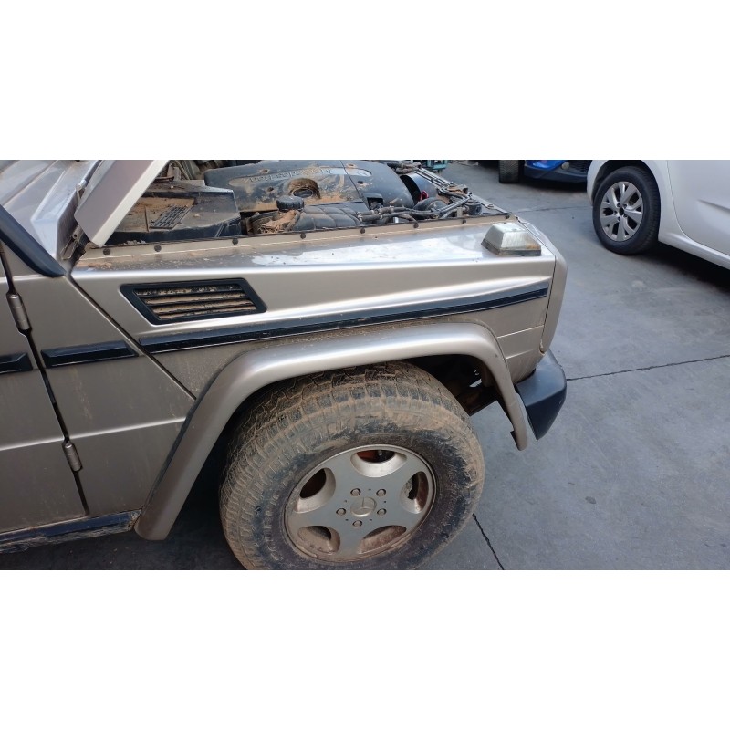 Recambio de aleta delantera derecha para mercedes-benz clase g (w463) g 270 cdi (463.322, 463.323) referencia OEM IAM   
