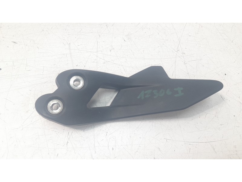 Recambio de moldura para bmw f ( - 800cc) f 700 gs (k70) referencia OEM IAM 46637716066  