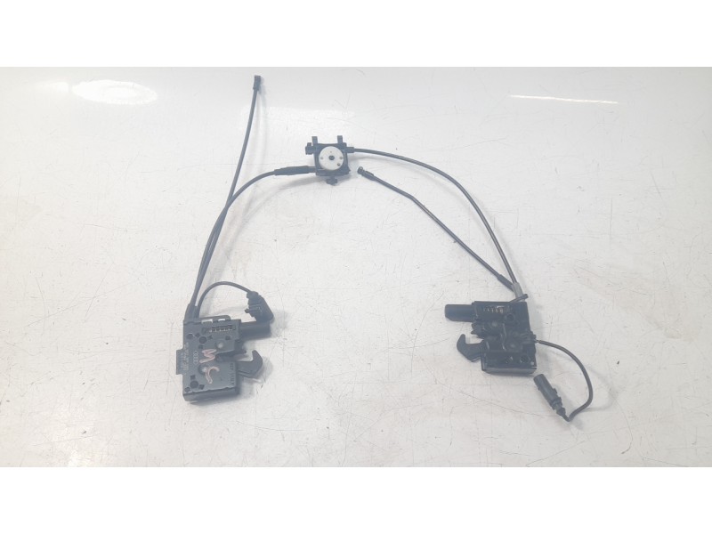 Recambio de cerradura capo para volkswagen golf viii (cd1, da1) 2.0 tdi referencia OEM IAM 4K082350904S  