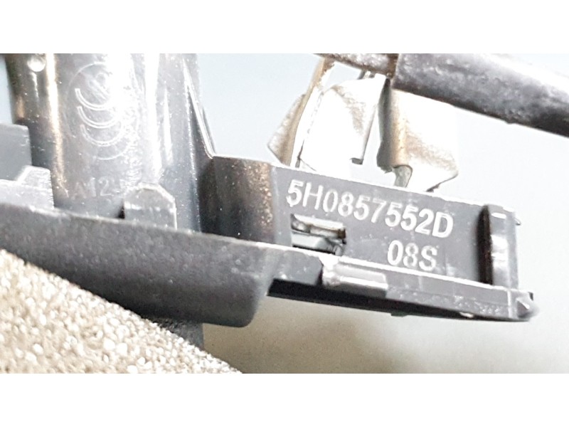 Recambio de parasol derecho para volkswagen golf viii (cd1, da1) 2.0 tdi referencia OEM IAM 5H0857552D  