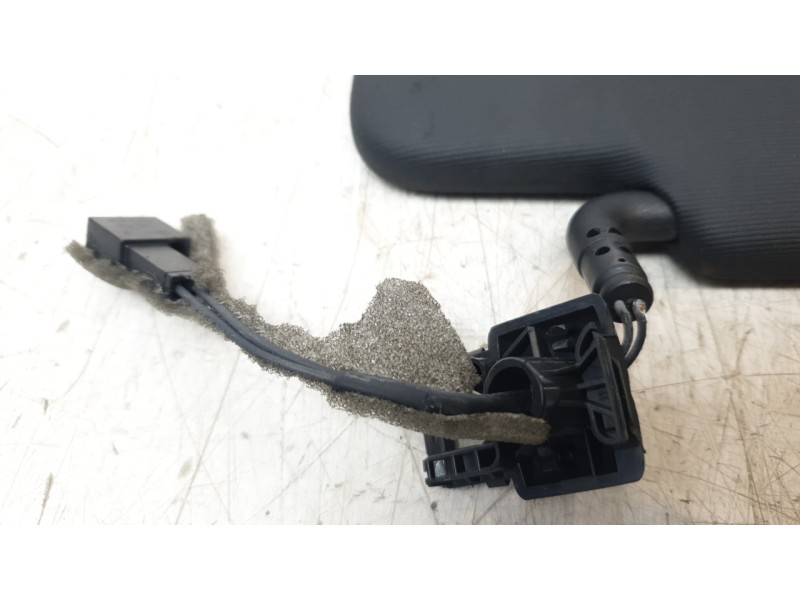 Recambio de parasol izquierdo para volkswagen golf viii (cd1, da1) 2.0 tdi referencia OEM IAM 5H0857551C  