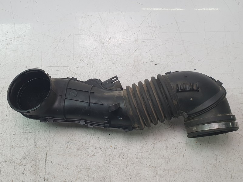 Recambio de tubo aspiracion admision para bmw x1 (e84) sdrive 18 d referencia OEM IAM 781013506  
