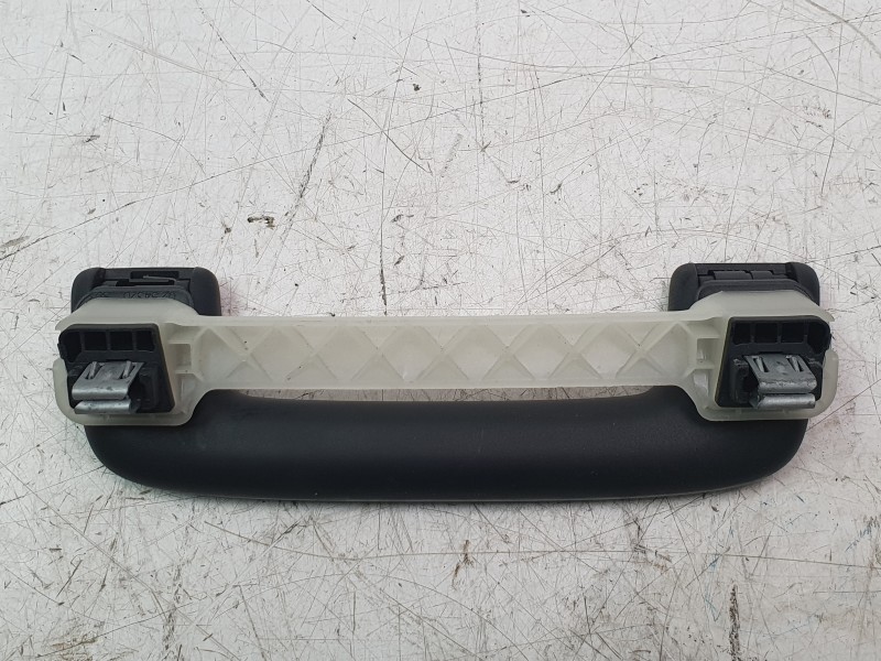 Recambio de maneta interior delantera derecha para volkswagen golf viii (cd1, da1) 2.0 tdi referencia OEM IAM 5H0867660B  