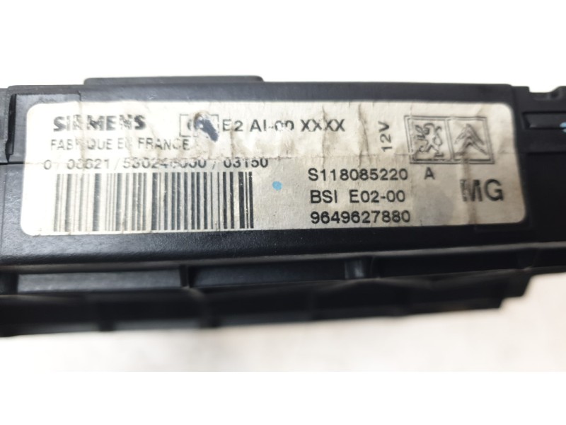 Recambio de caja reles / fusibles para peugeot 206 hatchback (2a/c) 1.4 i referencia OEM IAM 9649627880  