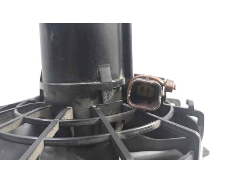 Recambio de electroventilador para renault twingo iii luxe referencia OEM IAM 8240708  