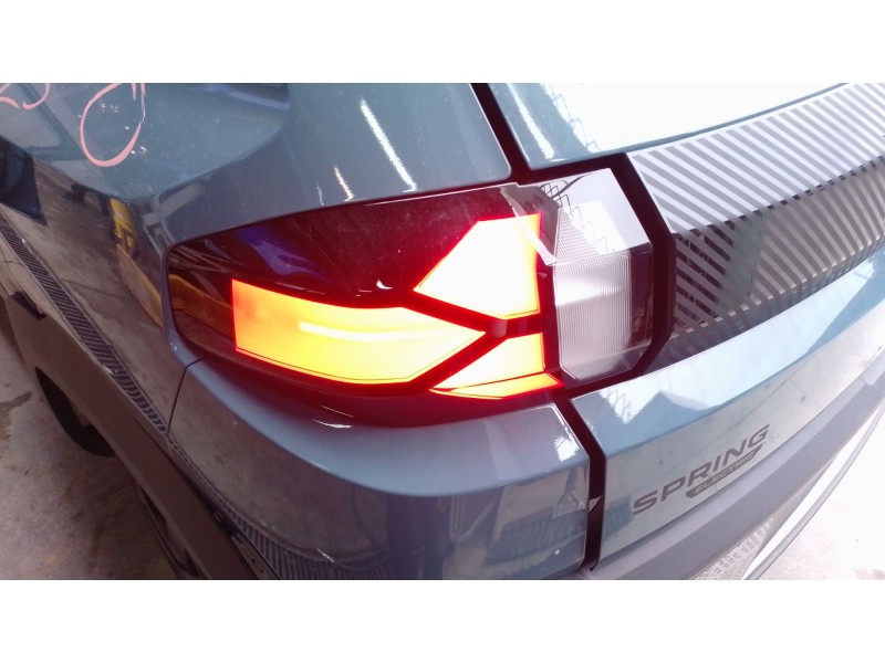 Recambio de piloto trasero izquierdo para dacia spring referencia OEM IAM   