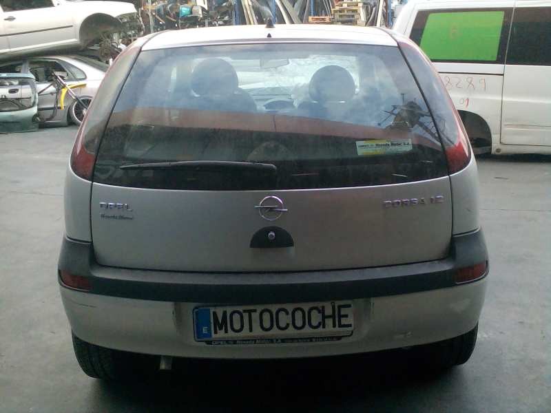 opel corsa c del año 2002