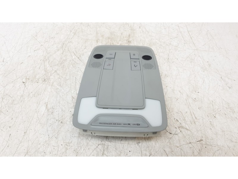 Recambio de luz interior para audi a1 sportback (gba) 30 tfsi referencia OEM IAM 8Y0947135B  