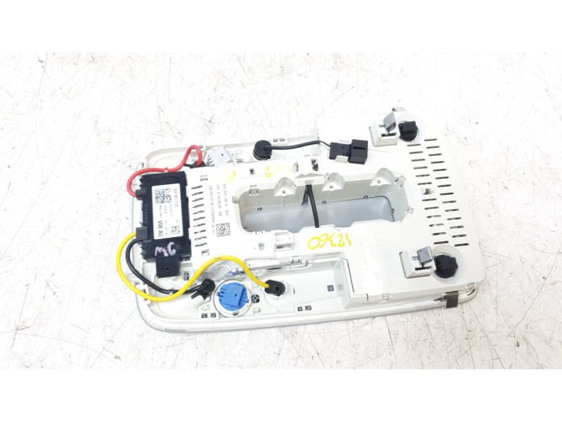 Recambio de luz interior para audi a1 sportback (gba) 30 tfsi referencia OEM IAM 8Y0947135B  