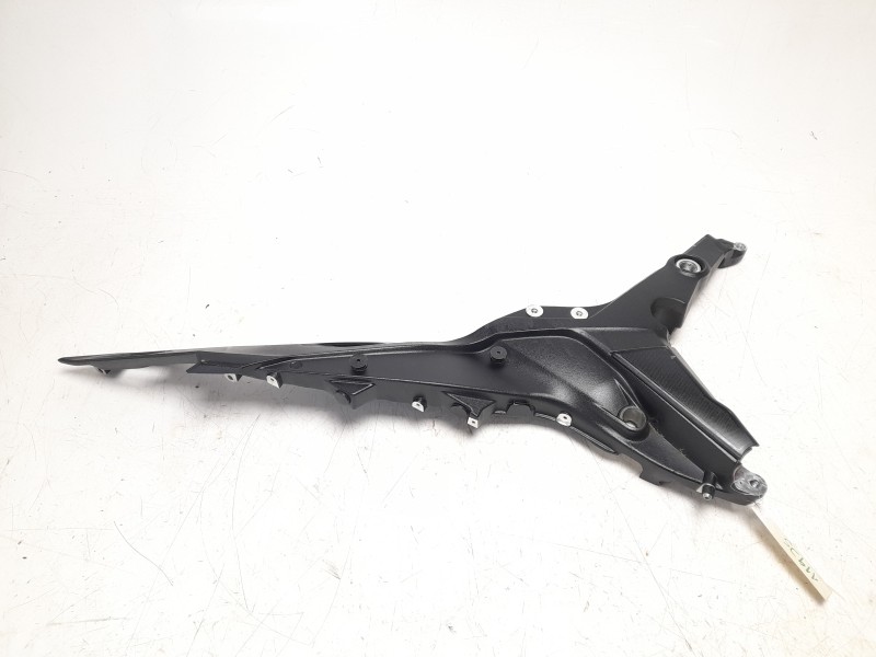 Recambio de subchasis trasero para ducati multistrada v2 referencia OEM IAM 47110812AB  