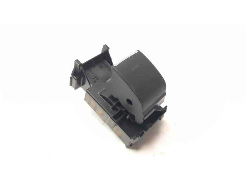Recambio de mando elevalunas trasero izquierdo para toyota corolla (e21) referencia OEM IAM 8481002250  