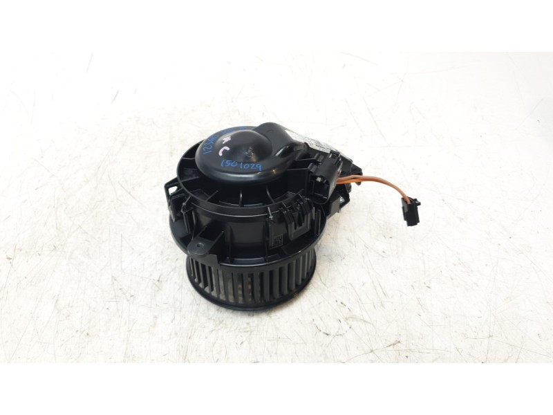 Recambio de ventilador calefaccion para audi a1 sportback (gba) 30 tfsi referencia OEM IAM 2Q2820021A T27842B 