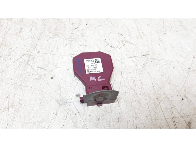 Recambio de antena para audi a1 sportback (gba) 30 tfsi referencia OEM IAM 4M0035507  