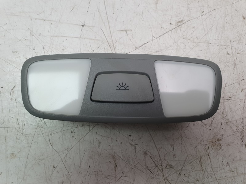 Recambio de luz interior para audi a1 sportback (gba) 30 tfsi referencia OEM IAM 8V0947111  