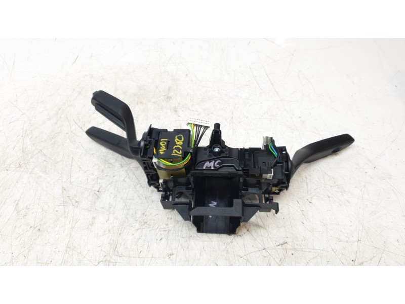 Recambio de mando multifuncion para audi a1 sportback (gba) 30 tfsi referencia OEM IAM 82A953521QP  