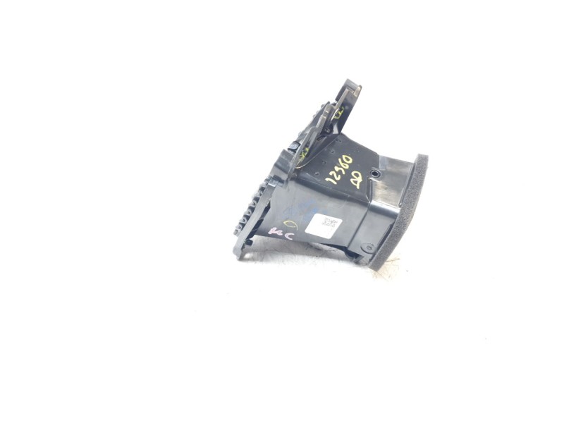 Recambio de aireador derecho para audi a1 sportback (gba) 30 tfsi referencia OEM IAM 82C820901A  