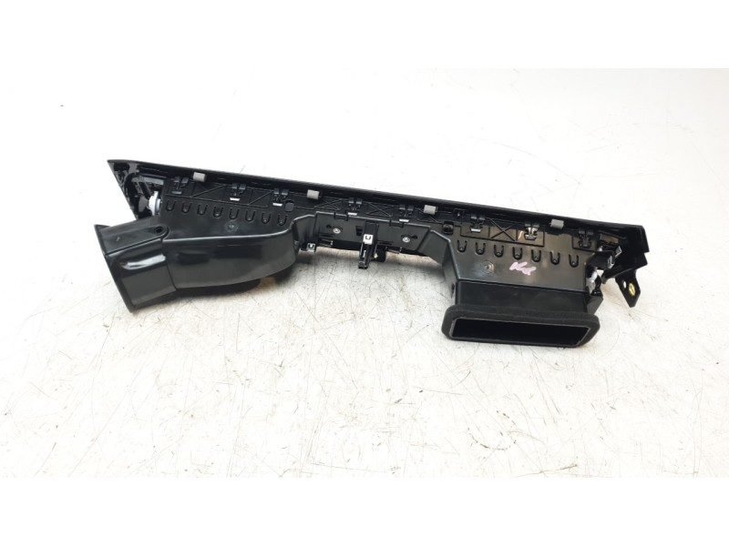 Recambio de aireador central para audi a1 sportback (gba) 30 tfsi referencia OEM IAM 82C820951C  