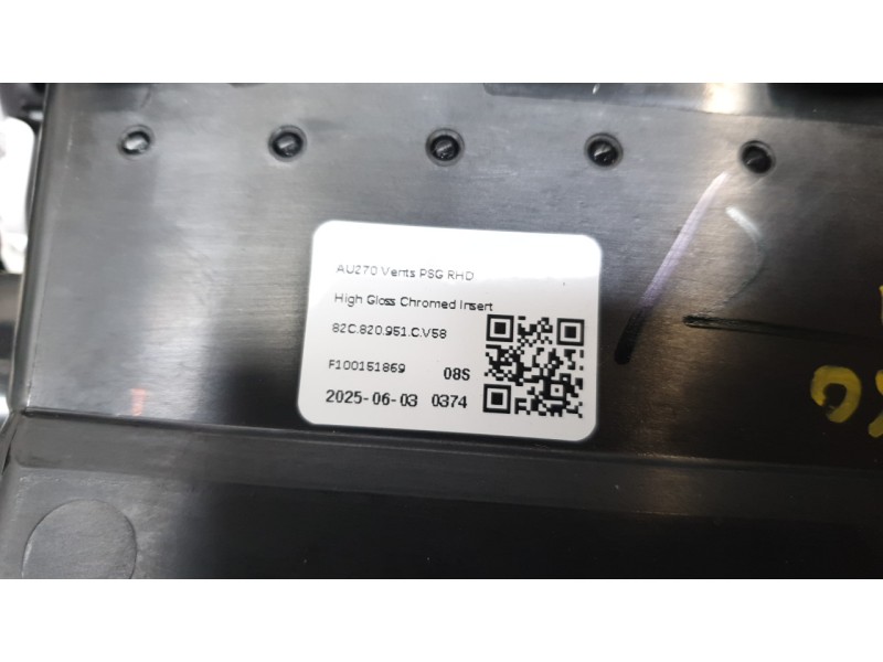 Recambio de aireador central para audi a1 sportback (gba) 30 tfsi referencia OEM IAM 82C820951C  