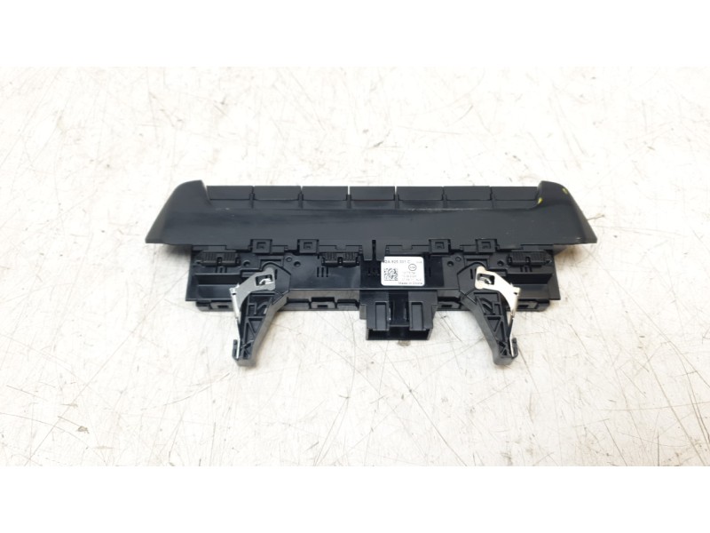 Recambio de warning para audi a1 sportback (gba) 30 tfsi referencia OEM IAM 82A925301C  