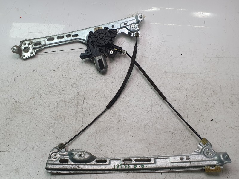 Recambio de elevalunas delantero derecho para renault megane iv hatchback (b9a/m/n_) 1.5 dci 110 (b9a3) referencia OEM IAM 80720