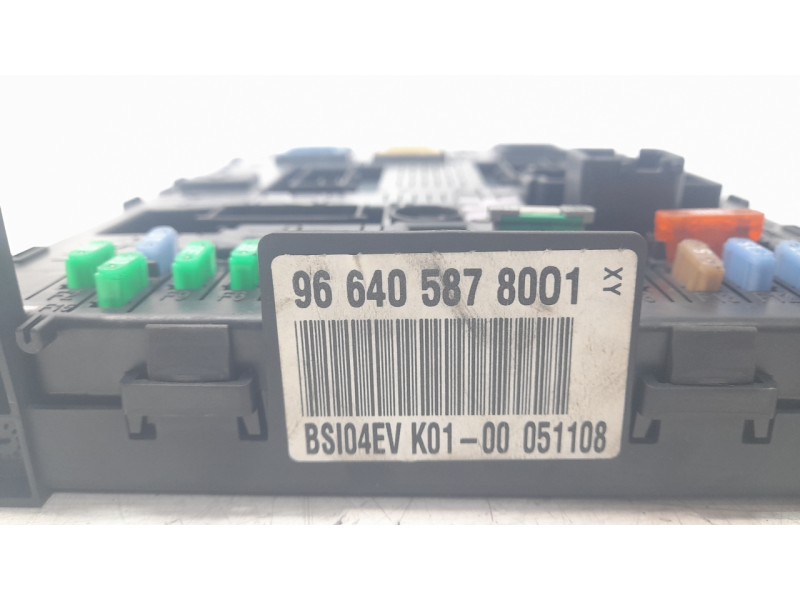 Recambio de caja reles / fusibles para citroën c4 i (lc_) 1.6 thp 150 referencia OEM IAM 966405878001  