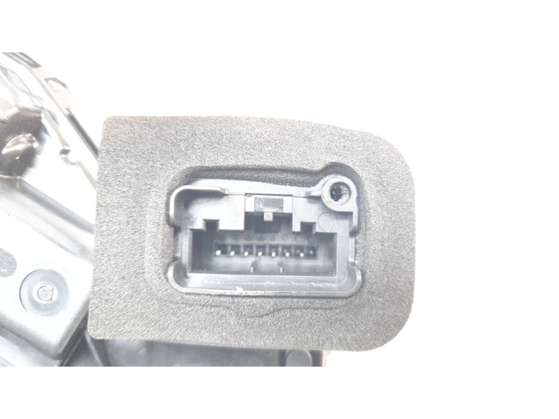 Recambio de cerradura puerta delantera derecha para audi a1 sportback (gba) 30 tfsi referencia OEM IAM 5TB837016D  