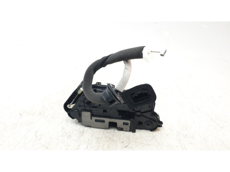 Recambio de cerradura puerta delantera derecha para audi a1 sportback (gba) 30 tfsi referencia OEM IAM 5TB837016D  