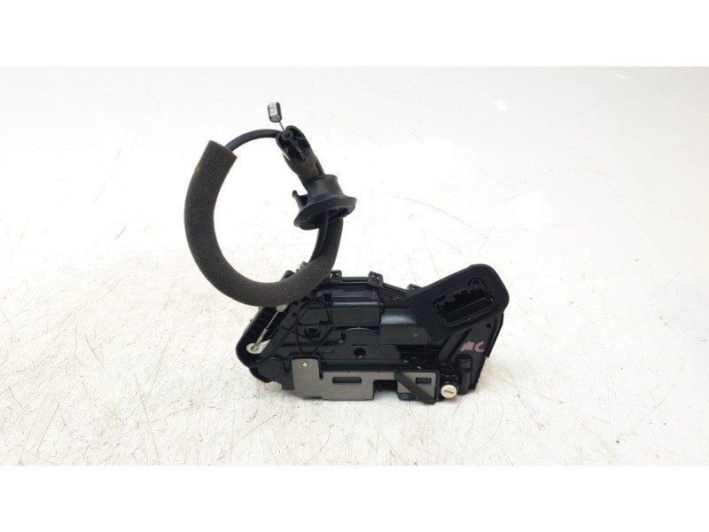 Recambio de cerradura puerta trasera derecha para audi a1 sportback (gba) 30 tfsi referencia OEM IAM 5TA839016P  