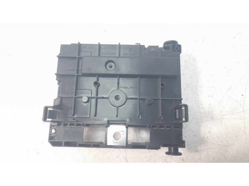 Recambio de caja reles / fusibles para citroën c4 i (lc_) 1.6 thp 150 referencia OEM IAM 9664706380  