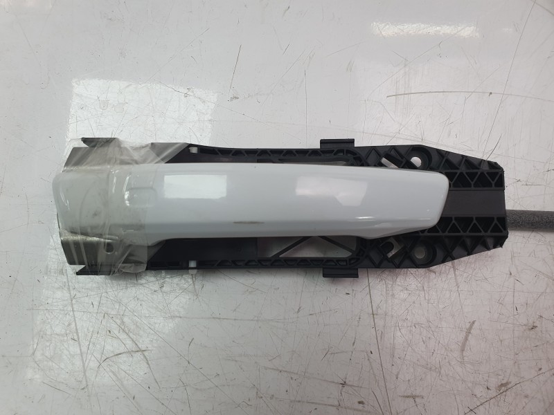 Recambio de maneta exterior delantera derecha para audi a1 sportback (gba) 30 tfsi referencia OEM IAM 8V0837206A  
