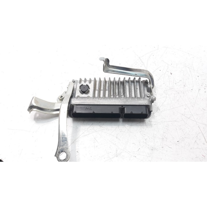Recambio de centralita motor uce para lexus nx 2.5 16v cat (híbrido) referencia OEM IAM 8966178240  
