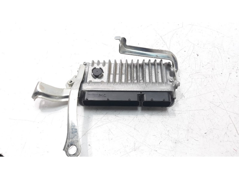 Recambio de centralita motor uce para lexus nx 2.5 16v cat (híbrido) referencia OEM IAM 8966178240  