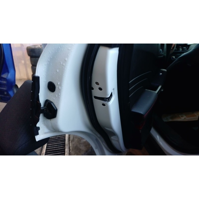 Recambio de cerradura puerta trasera izquierda para ford kuga iii (dfk) 2.5 duratec plug-in-hybrid referencia OEM IAM   