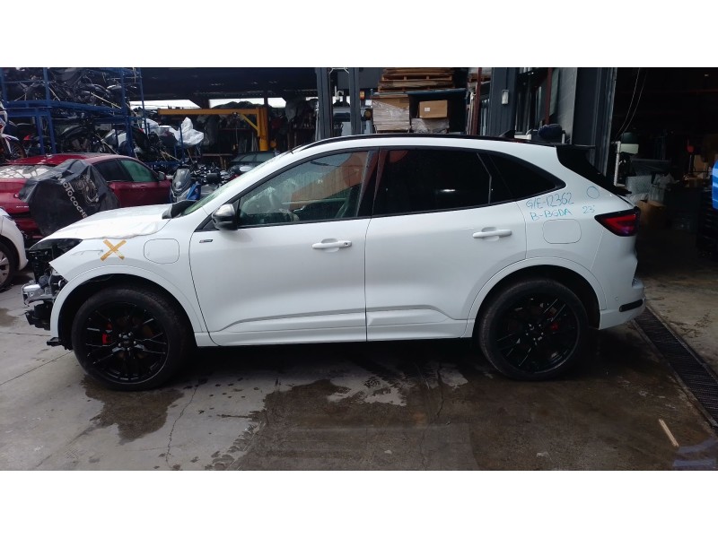 ford kuga iii (dfk) del año 2023