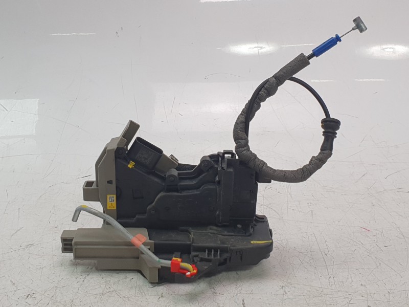 Recambio de cerradura puerta trasera derecha para kia xceed (cd) 1.0 t-gdi referencia OEM IAM 81420J7000  