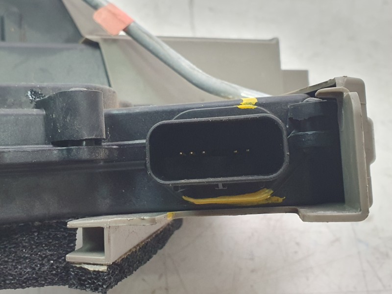 Recambio de cerradura puerta trasera derecha para kia xceed (cd) 1.0 t-gdi referencia OEM IAM 81420J7000  