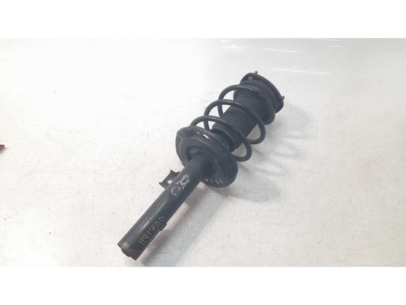 Recambio de amortiguador delantero derecho para mazda 3 berlina (bp) evolution referencia OEM IAM BDNH3470XB  