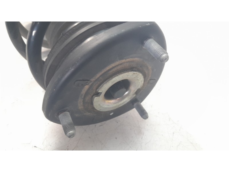 Recambio de amortiguador delantero izquierdo para mazda 3 berlina (bp) evolution referencia OEM IAM BDNH3490XB  