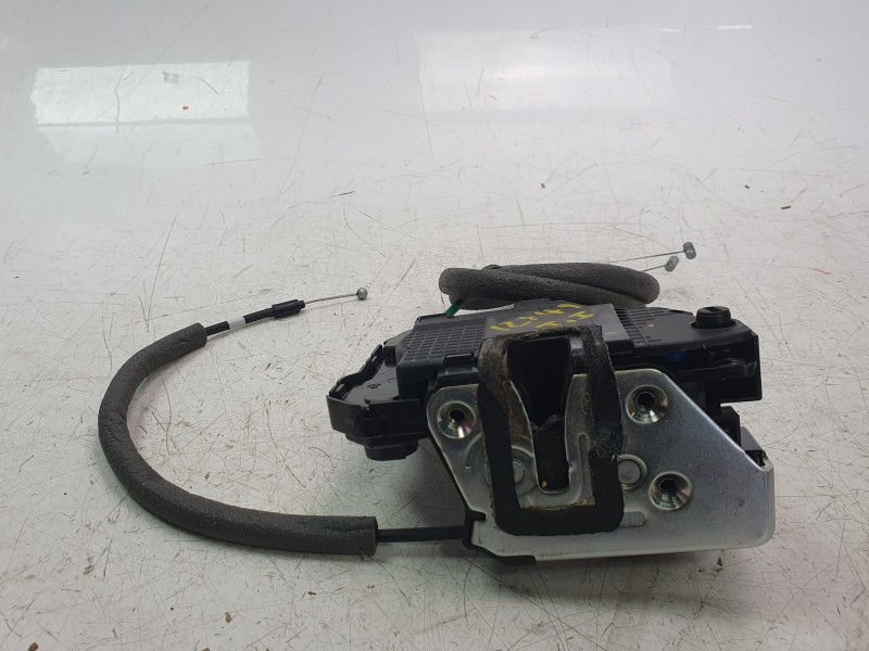 Recambio de cerradura puerta trasera izquierda para ssangyong xlv suv e-xgi 160 referencia OEM IAM 7131035001  